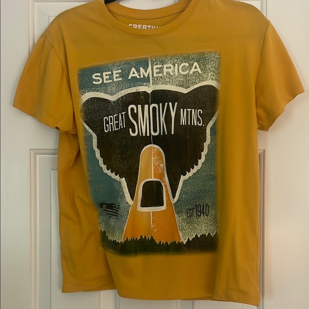 🩷 3/$18 Yellow Graphic T-Shirt